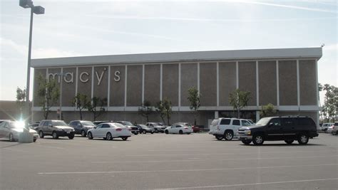 macy's bakersfield mall.